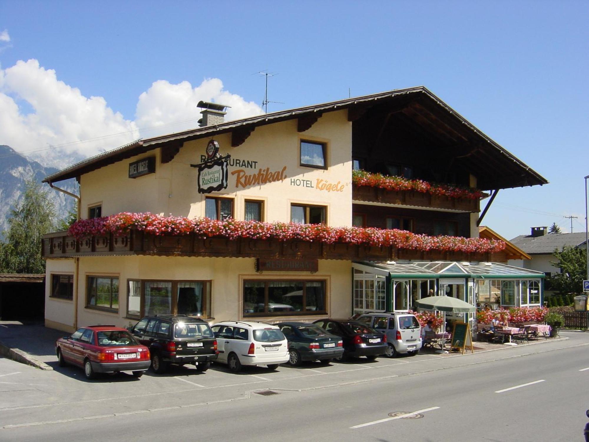 Hotel Kogele Mit Restaurant Bei Innsbruck Axamer Lizum Axams Extérieur photo